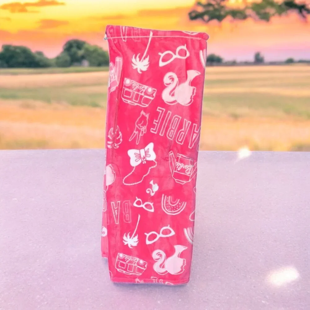 NWT - BARBIE SOFT PLUSH THROW